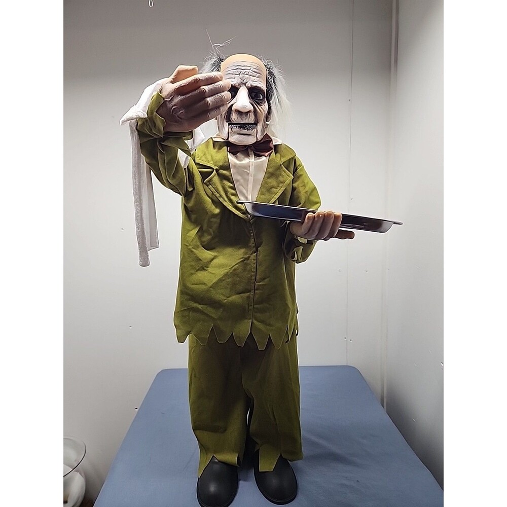 Spooky Village 36" Sound Animated Butler Very Scary